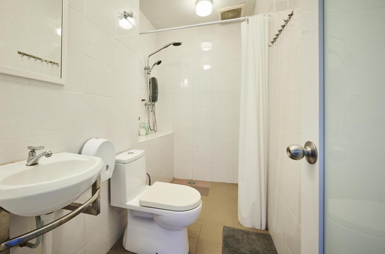 Sleepy Nomad Guesthouse Malacca Ngoại thất bức ảnh